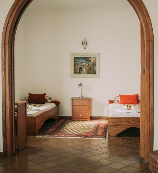 Pensió La Duquesa Guest House