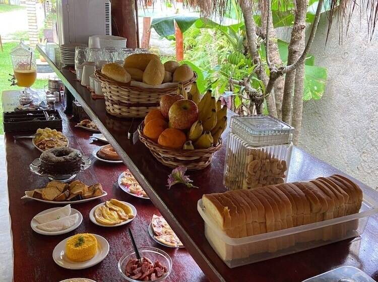 پانسیون Recanto Caiçara Pousada