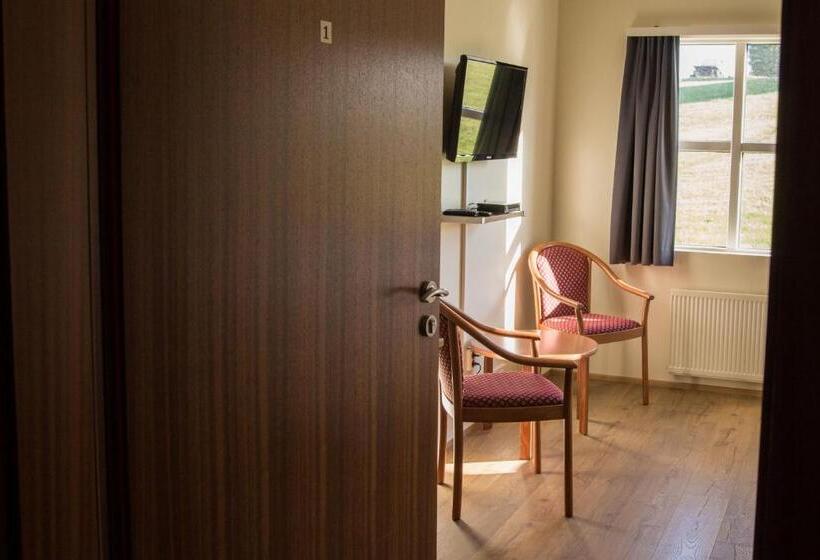 پانسیون Skipalaekur Guesthouse