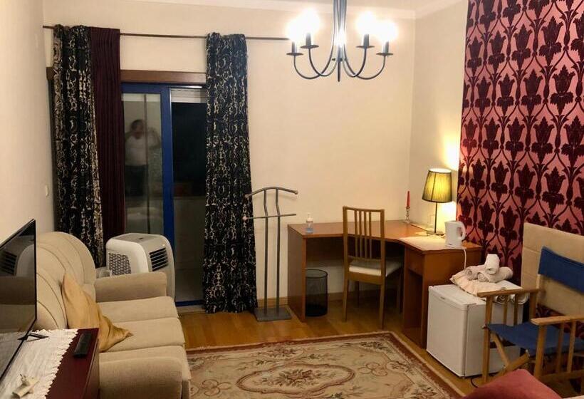 پانسیون Templar Secrets House