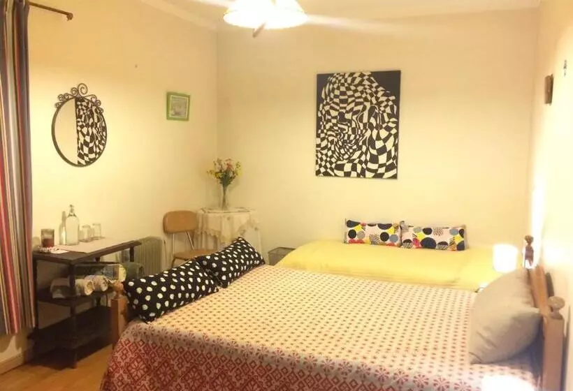 Majatalo Templar Secrets House