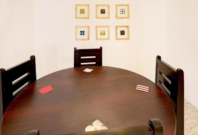 پانسیون Vibrant 1bhk Near Ig Square, Pondicherry