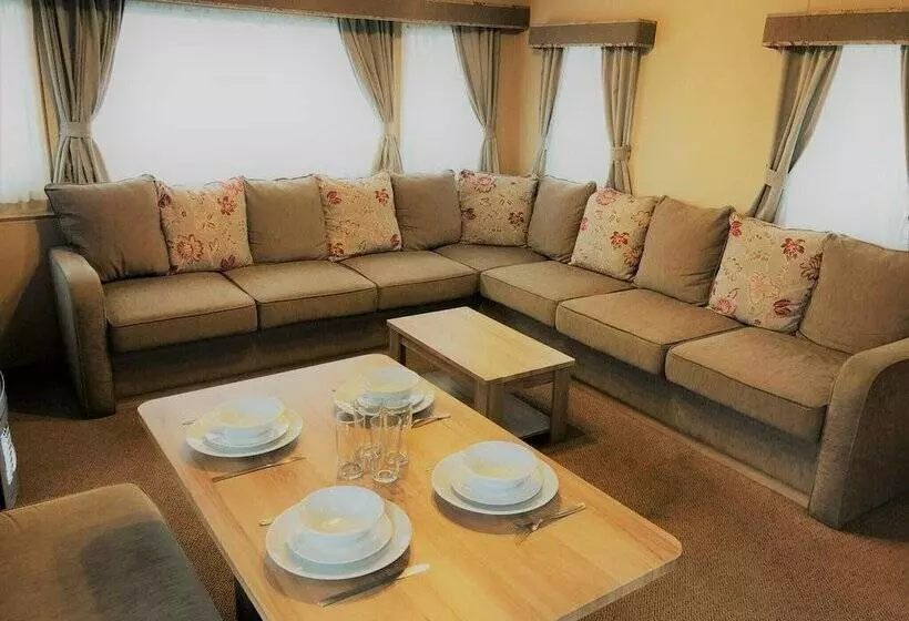 Lomakeskus Towervans Caravan Park