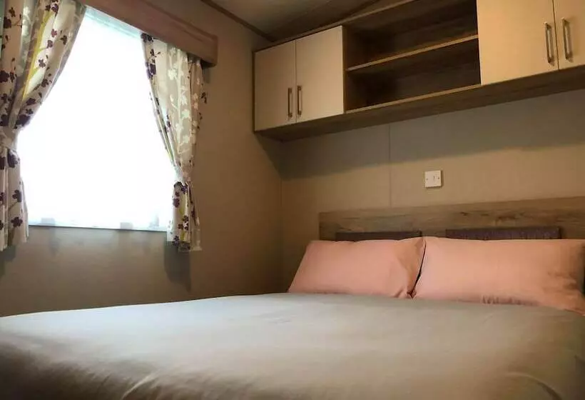 Lomakeskus Towervans Caravan Park