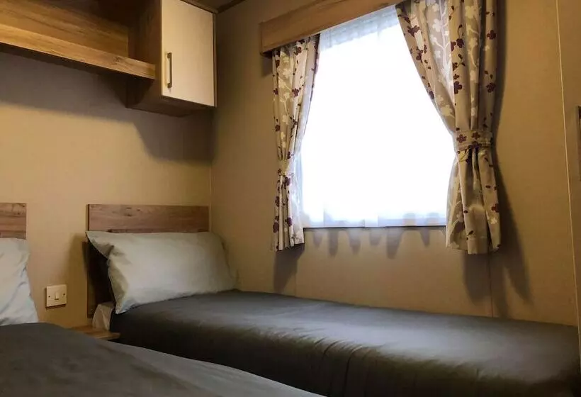 Lomakeskus Towervans Caravan Park