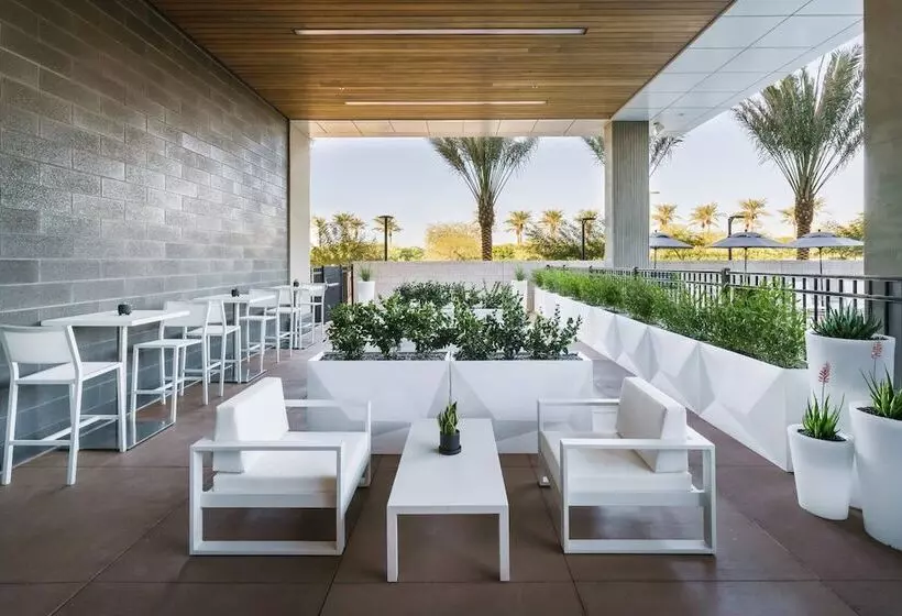 Ac Hotel By Marriott Scottsdale North