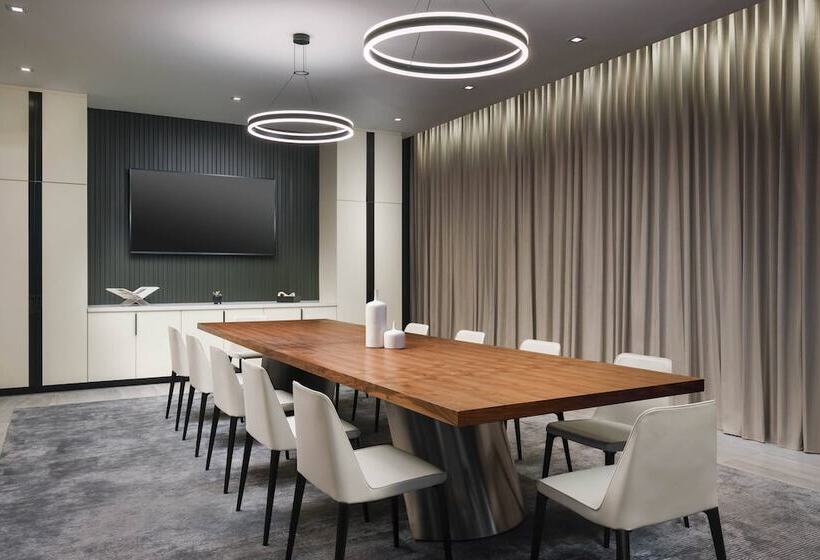 Ac Hotel By Marriott Scottsdale North