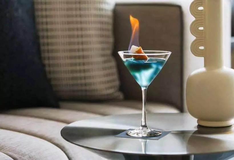 Ac Hotel By Marriott Scottsdale North