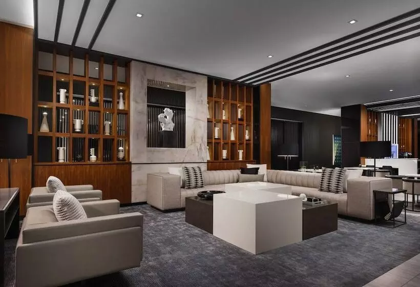 Ac Hotel By Marriott Scottsdale North