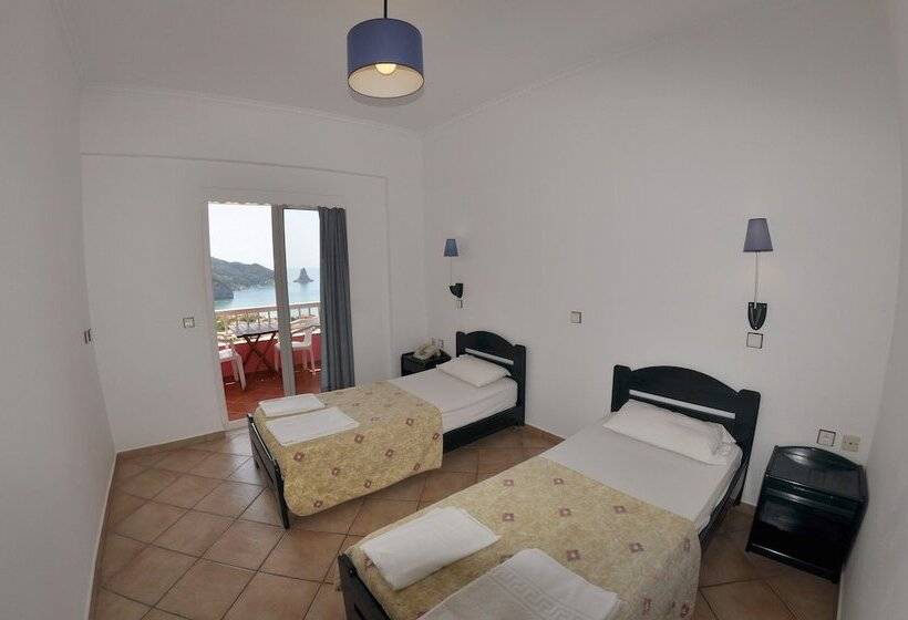 여관 Pink Palace Beach Resort