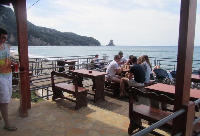 여관 Pink Palace Beach Resort