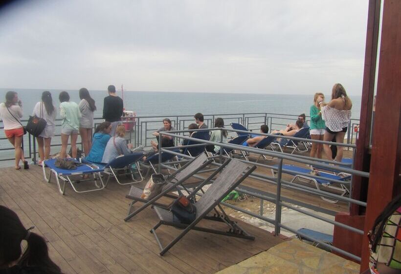 여관 Pink Palace Beach Resort