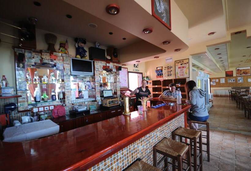 여관 Pink Palace Beach Resort