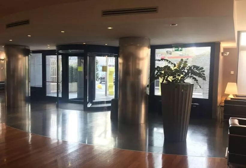 B&b Hotel Milano La Spezia