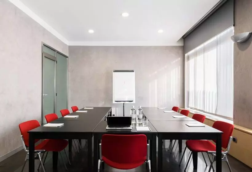 B&b Hotel Milano La Spezia