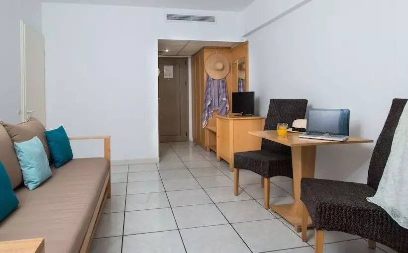 Bitzaro Palace Hotel   All Inclusive