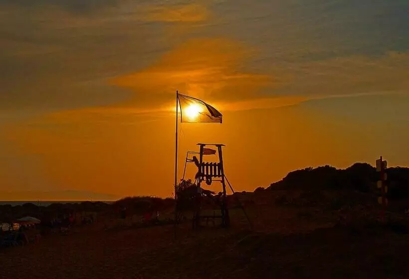 فندق Brati Ii Beach