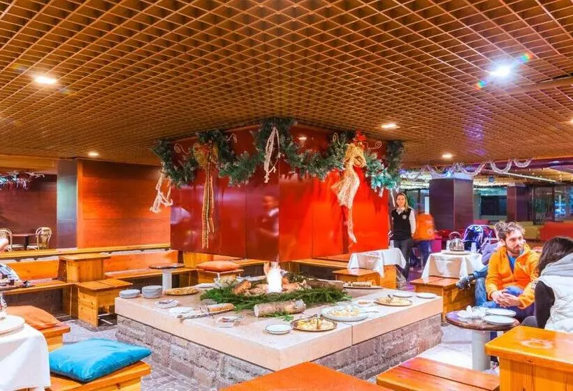 Отель Club Regina E Fassa