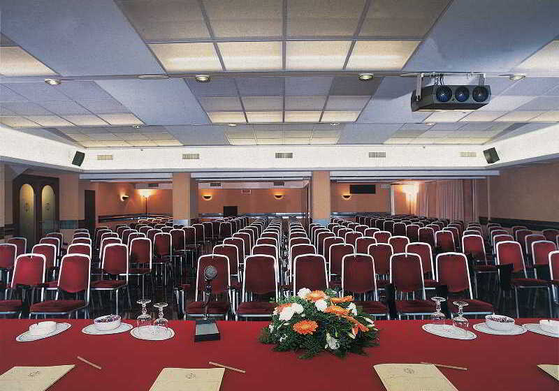 בית מלון כפרי Continental