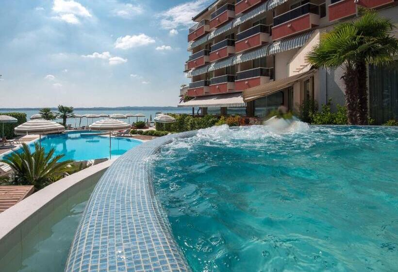 בית מלון כפרי Continental Wellness & Spa