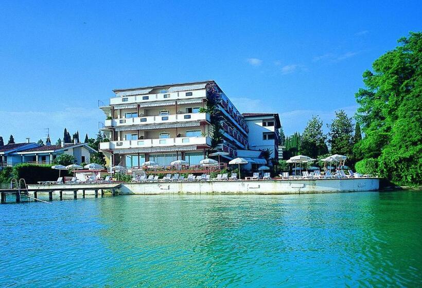 בית מלון כפרי Continental Wellness & Spa