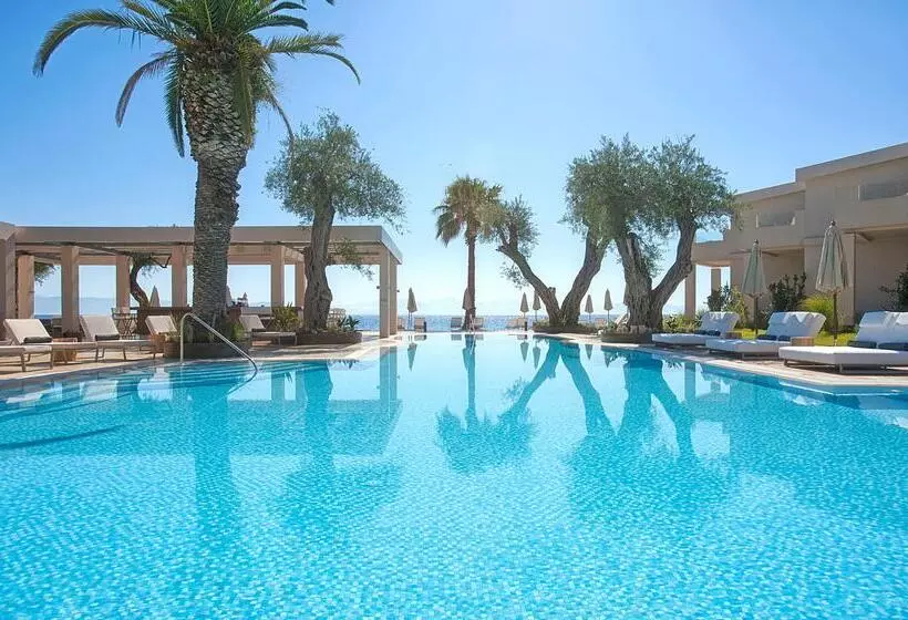 هتل Domes Miramare, A Luxury Collection Resort, Corfu Adults Only