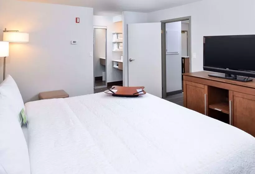 Hotel Hampton Inn & Suites By Hilton Calgary  University Northwest