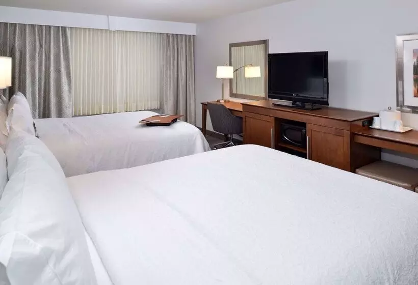Hotel Hampton Inn & Suites By Hilton Calgary  University Northwest