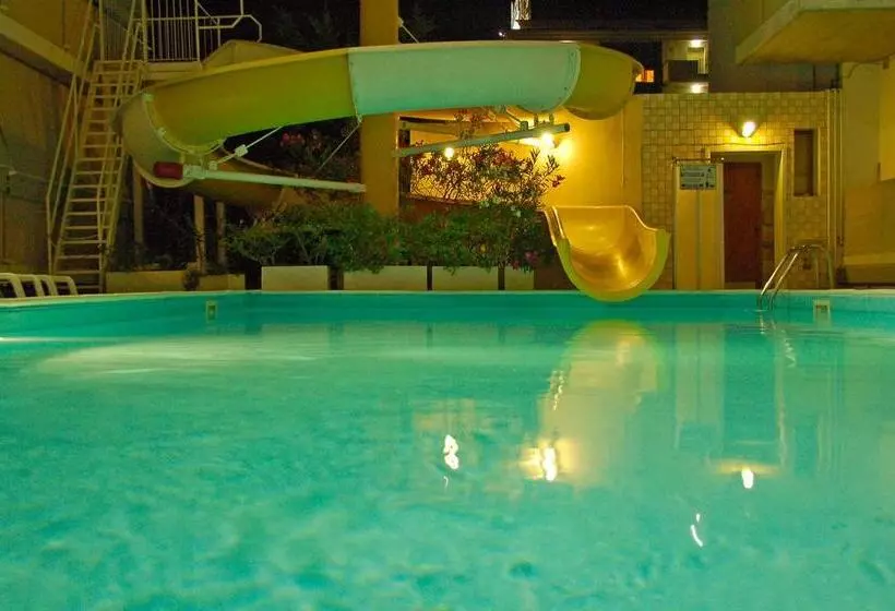 Отель Holiday Club Residence