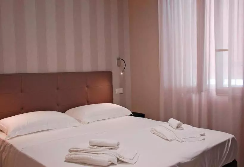 Отель Holiday Club Residence