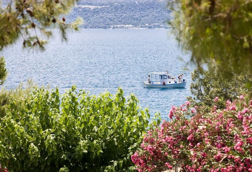 فندق Kalamaki Beach Resort