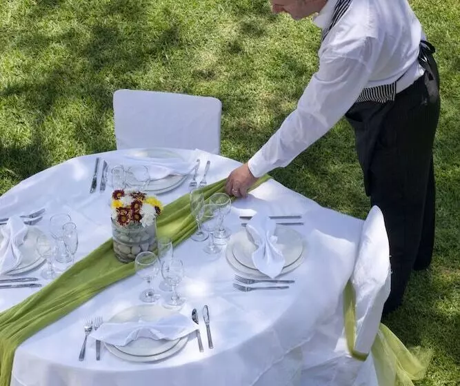 בית מלון כפרי Kalamaki Beach Resort