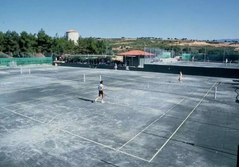 בית מלון כפרי Kalamaki Beach Resort