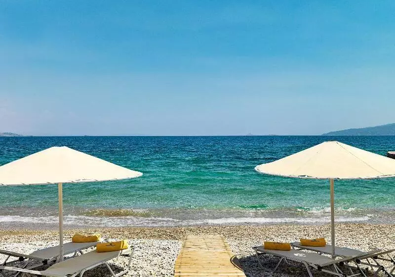 בית מלון כפרי Kalamaki Beach Resort