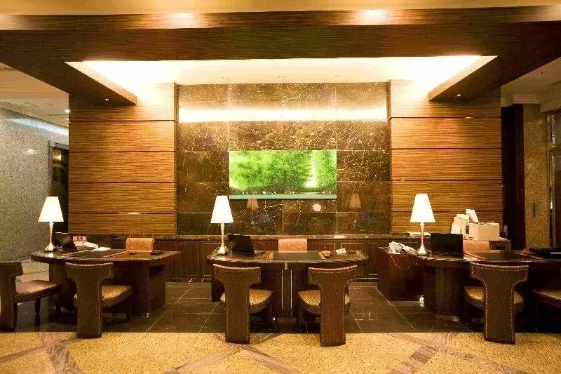 בית מלון כפרי Okinawa Kariyushi Urban Resort Naha