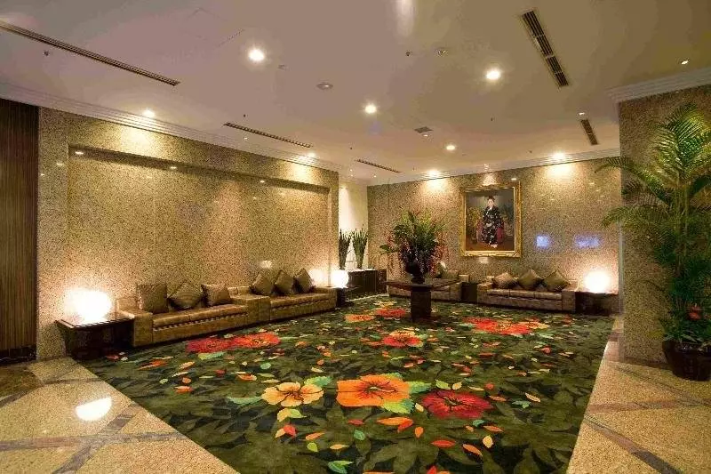 בית מלון כפרי Okinawa Kariyushi Urban Resort Naha