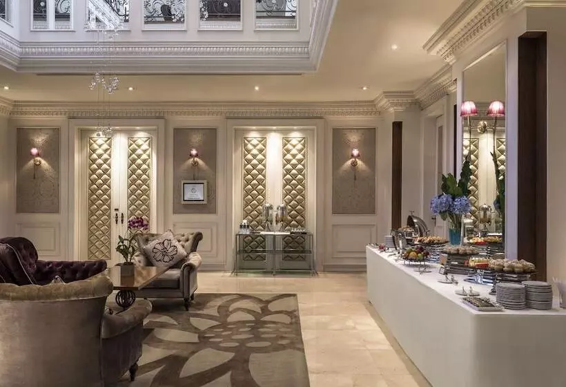 Hotel Lebua At State Tower