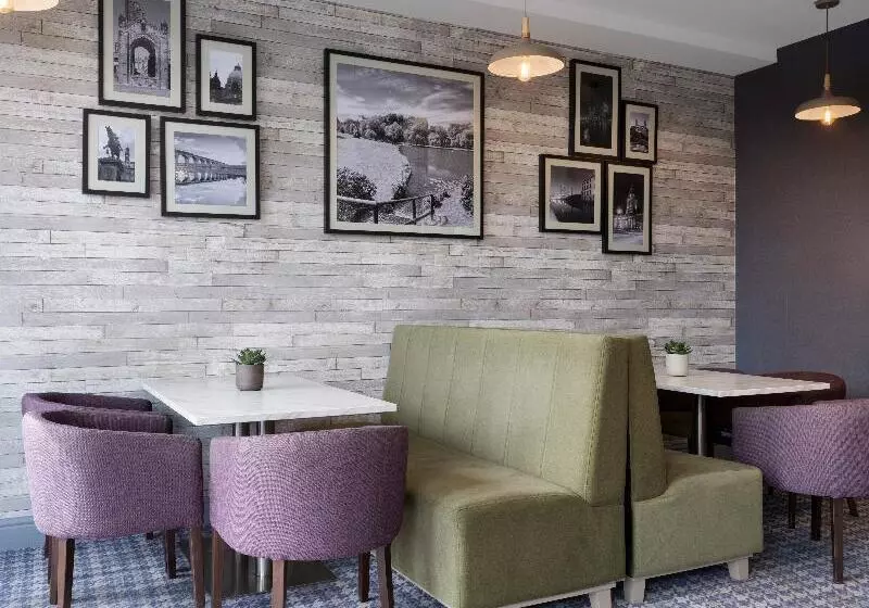 Hotel Leonardo Leeds