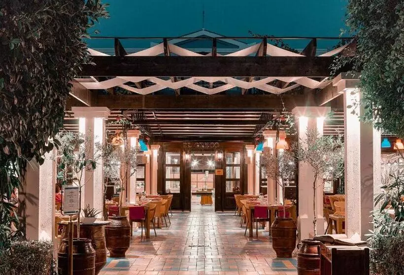 Hotel Mitsis Royal Mare