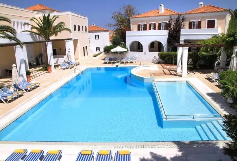 فندق Nissia Traditional Residences Spetses