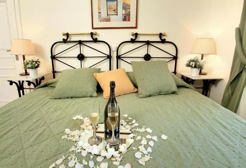 فندق Nissia Traditional Residences Spetses