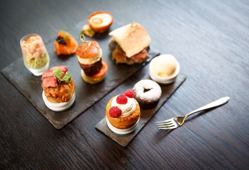 هتل Park Plaza Cardiff