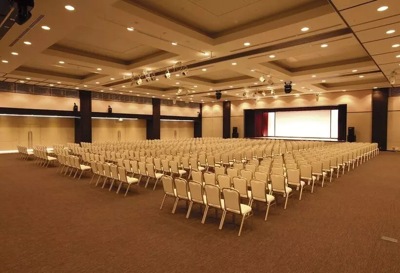 Отель Grand Mercure Okinawa Cape Zanpa Resort