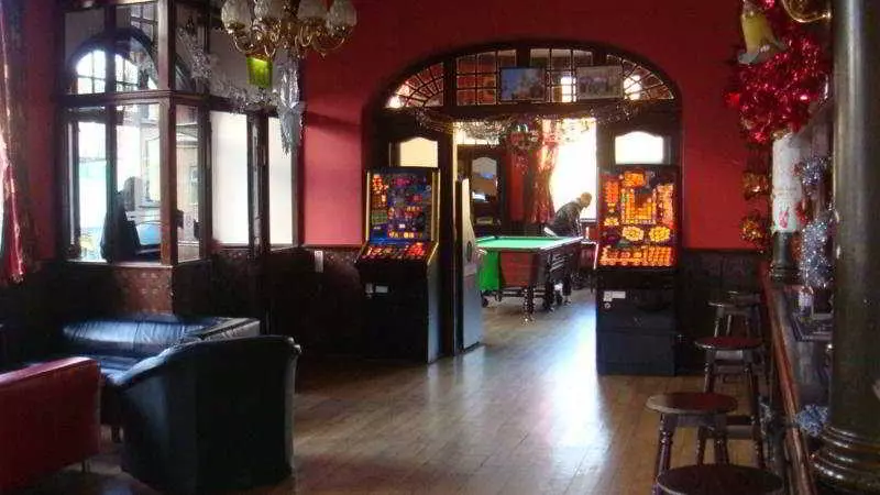 ホテル The Central