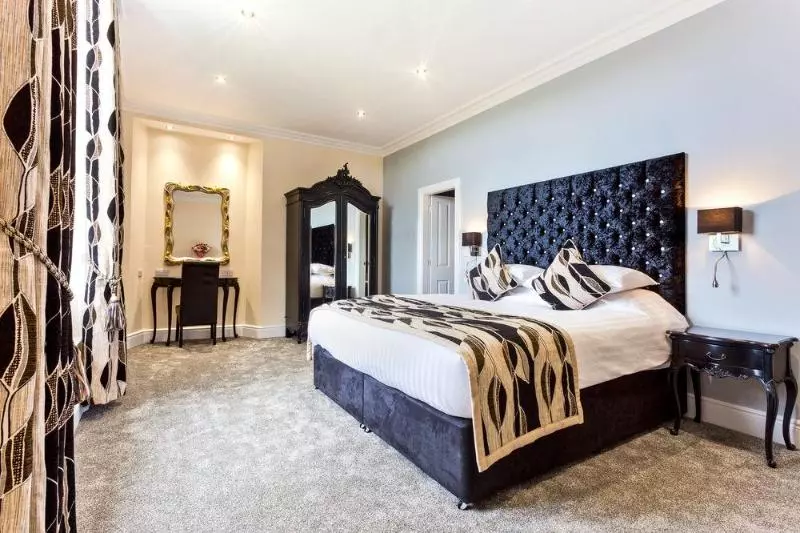 ホテル The Waterhead Inn  The Inn Collection Group