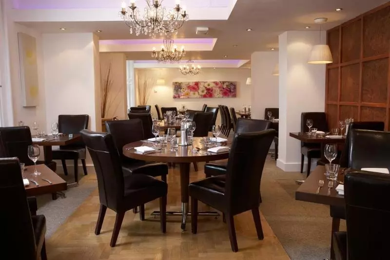 ホテル The Waterhead Inn  The Inn Collection Group