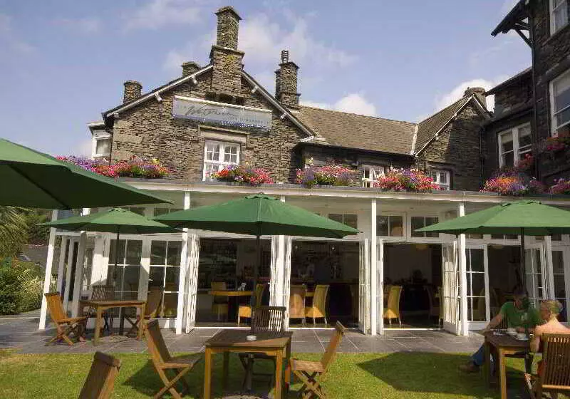 ホテル The Waterhead Inn  The Inn Collection Group