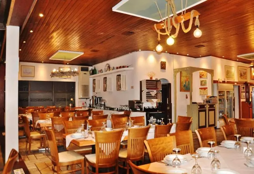 Iniohos Hotel Restaurant