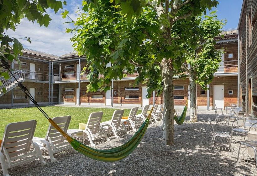 Lausanne Youth Hostel Jeunotel