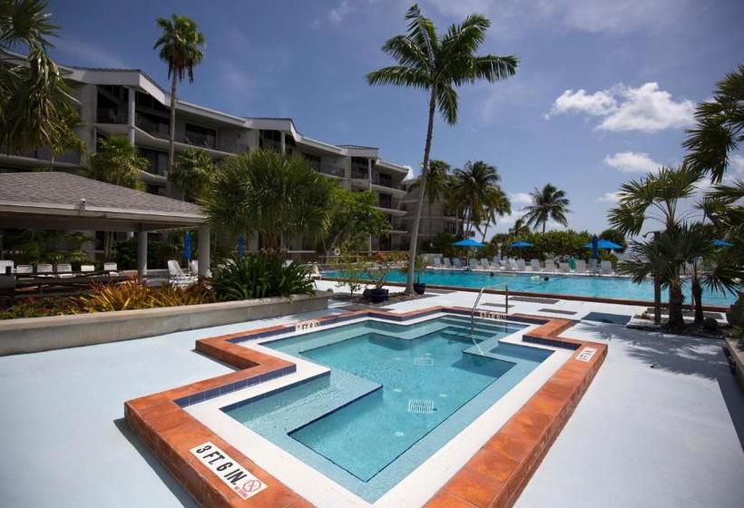 בית מלון כפרי 1800 Atlantic Suites